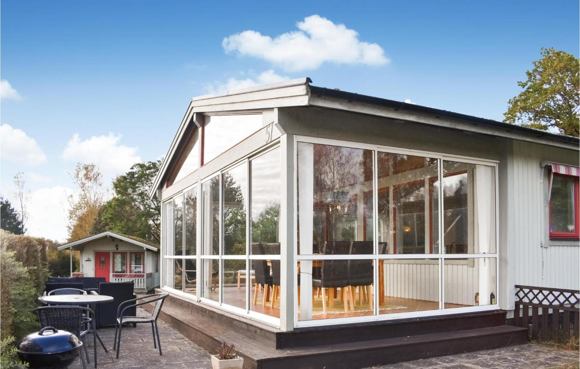 Gorgeous Home In Munka-Ljungby With Kitchen Εξωτερικό φωτογραφία